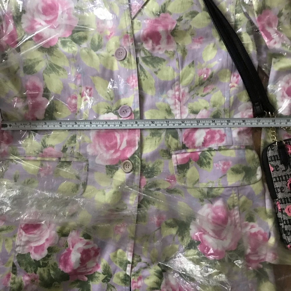 Beautiful Easter spring floral long jacket - Picture 6 of 8
